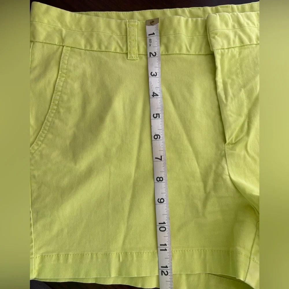 GAP green Women’s Bermuda Shorts - Picture 5 of 7